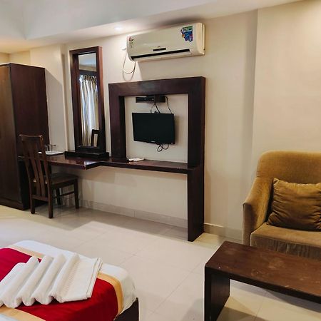 Green Wood Inn Mysore Near Palace Exteriör bild